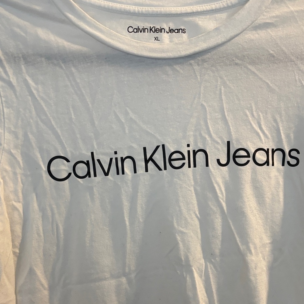 Calvin Klein White Logo T-Shirt - Picture 3 of 3
